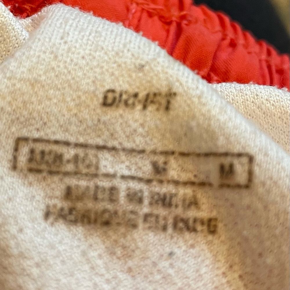 ❌❌SOLD❌❌ LADIES’ NIKE DRI FIT ORANGE, BLACK & WHITE RUNNING SHORTS . SIZE M - Picture 4 of 4